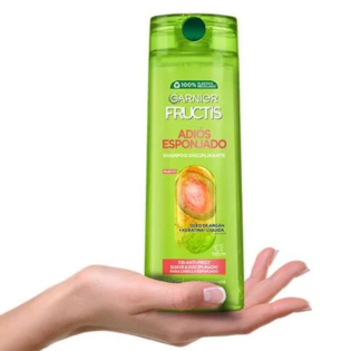 Cómo quitar el frizz del cabello